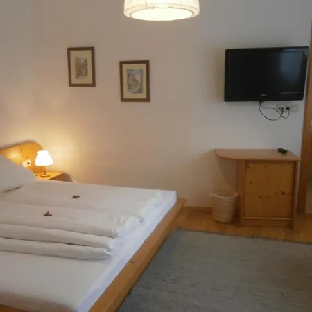 بيت ضيافة Winzerhof - Gaestehaus Stoeger