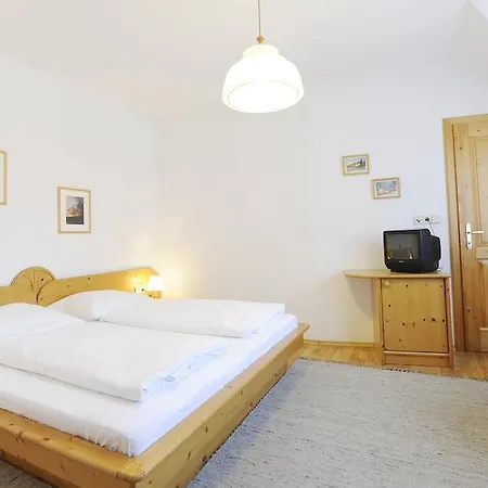 Winzerhof - Gastehaus Stoger