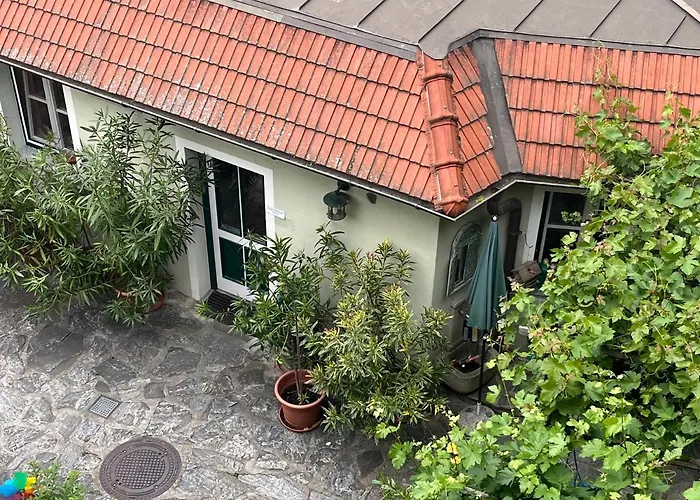 Konukevi Winzerhof - Gaestehaus Stoeger Dürnstein