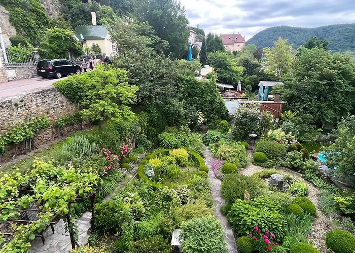 温兹霍夫 - 斯图戈尔旅馆