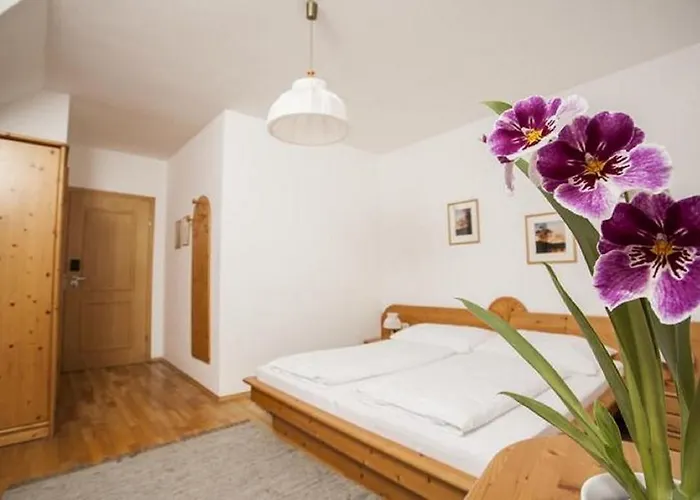 Konukevi Winzerhof - Gaestehaus Stoeger 4*